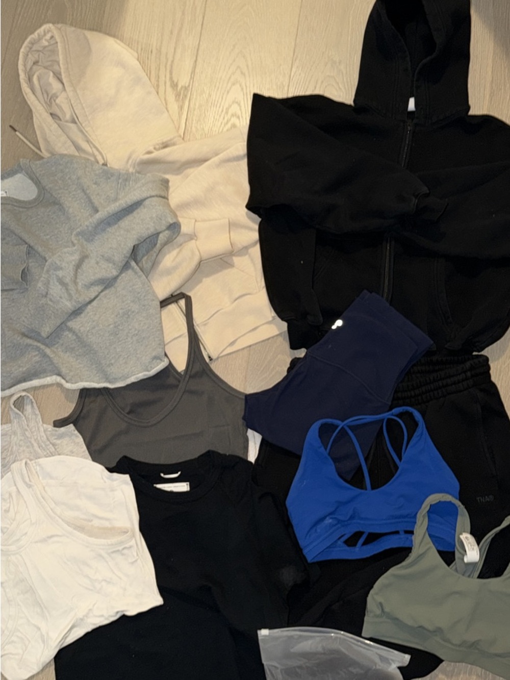 Giant athleisure bundle